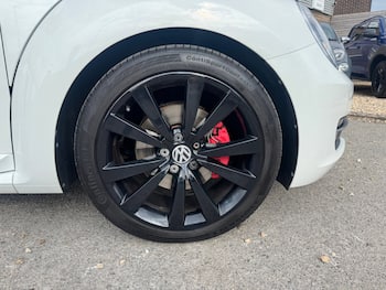 Used Volkswagen Beetle 2015 for sale - 79628340: Photo