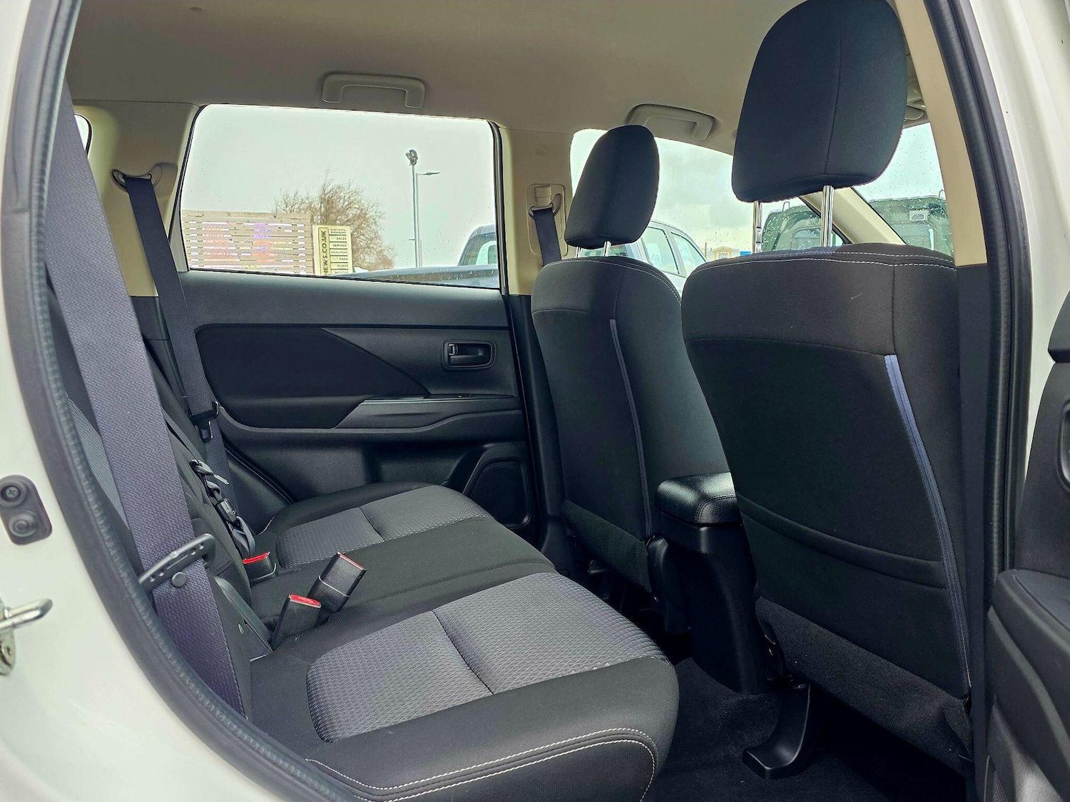 Used Mitsubishi Outlander 2018 for sale - 77738725: Photo 10