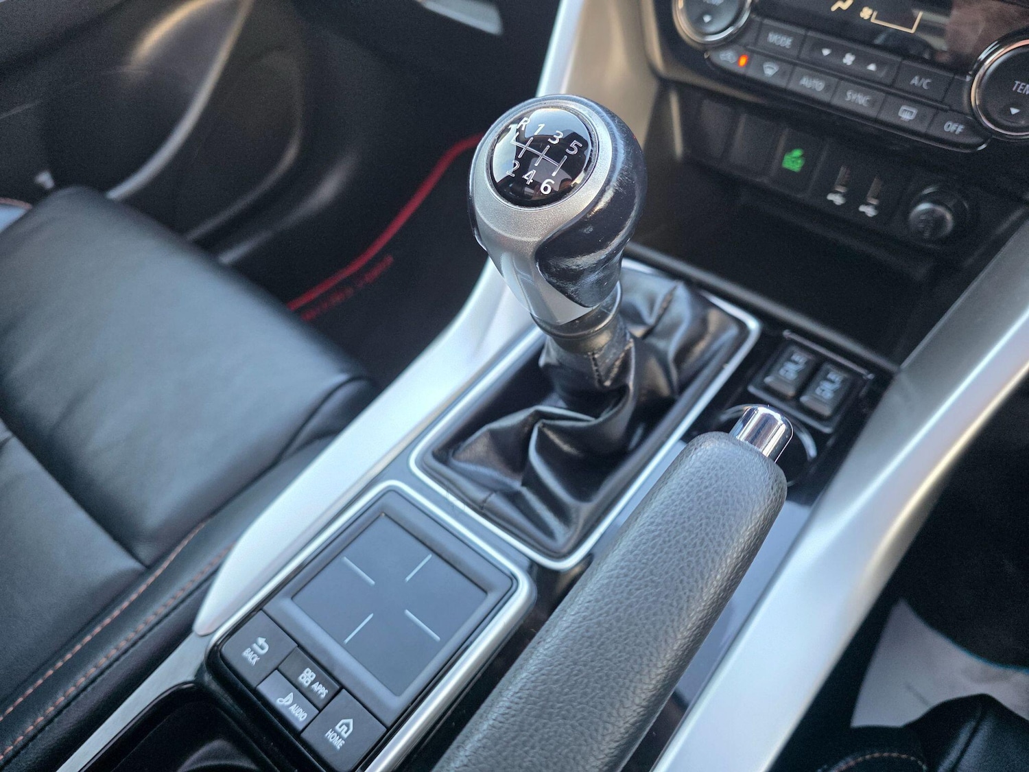 Used Mitsubishi Eclipse Cross 2018 for sale - 77957563: Photo 10