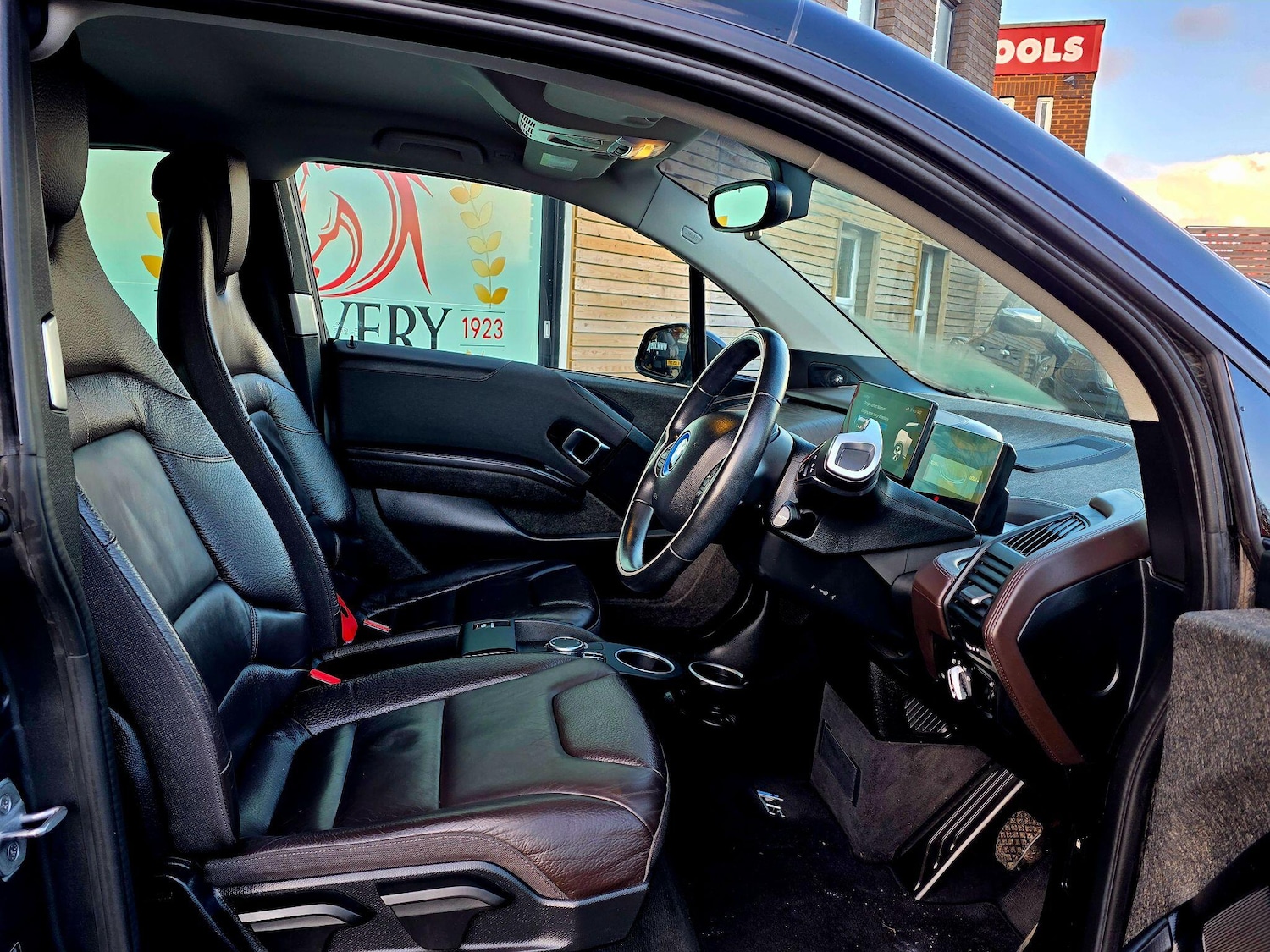 Used BMW i3 2018 for sale - 76824770: Photo 11