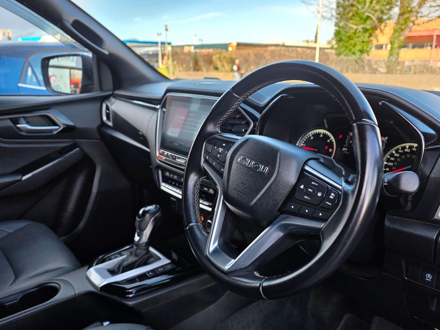 Used Isuzu D-Max 2023 for sale - 77883293: Photo 13