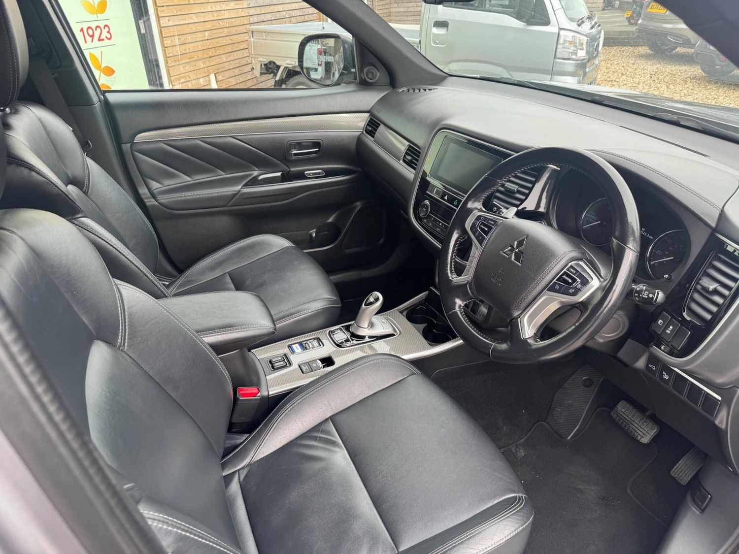 Used Mitsubishi Outlander for sale - 78214720: Photo 3