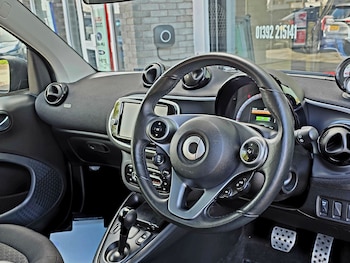 Used smart fortwo 2021 for sale - 78263511: Photo