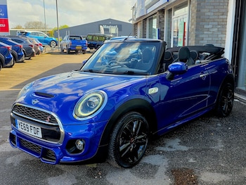Used MINI Convertible 2019 for sale - 78706570: Photo