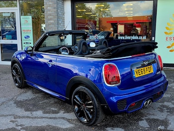 Used MINI Convertible 2019 for sale - 78706570: Photo