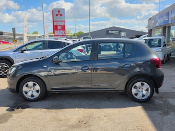 Used Dacia Sandero 2018 for sale - 78642204: Photo