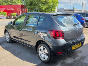 Used Dacia Sandero 2018 for sale - 78642204: Photo