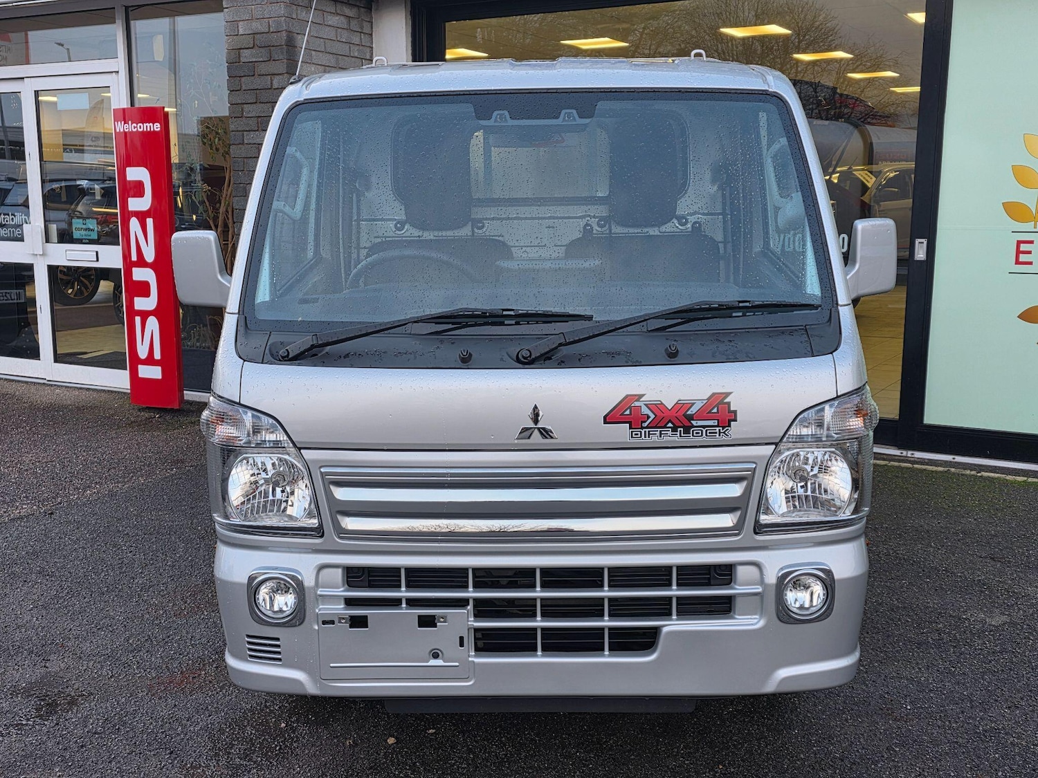 Used Mitsubishi Other 2024 for sale - 77344841: Photo 2