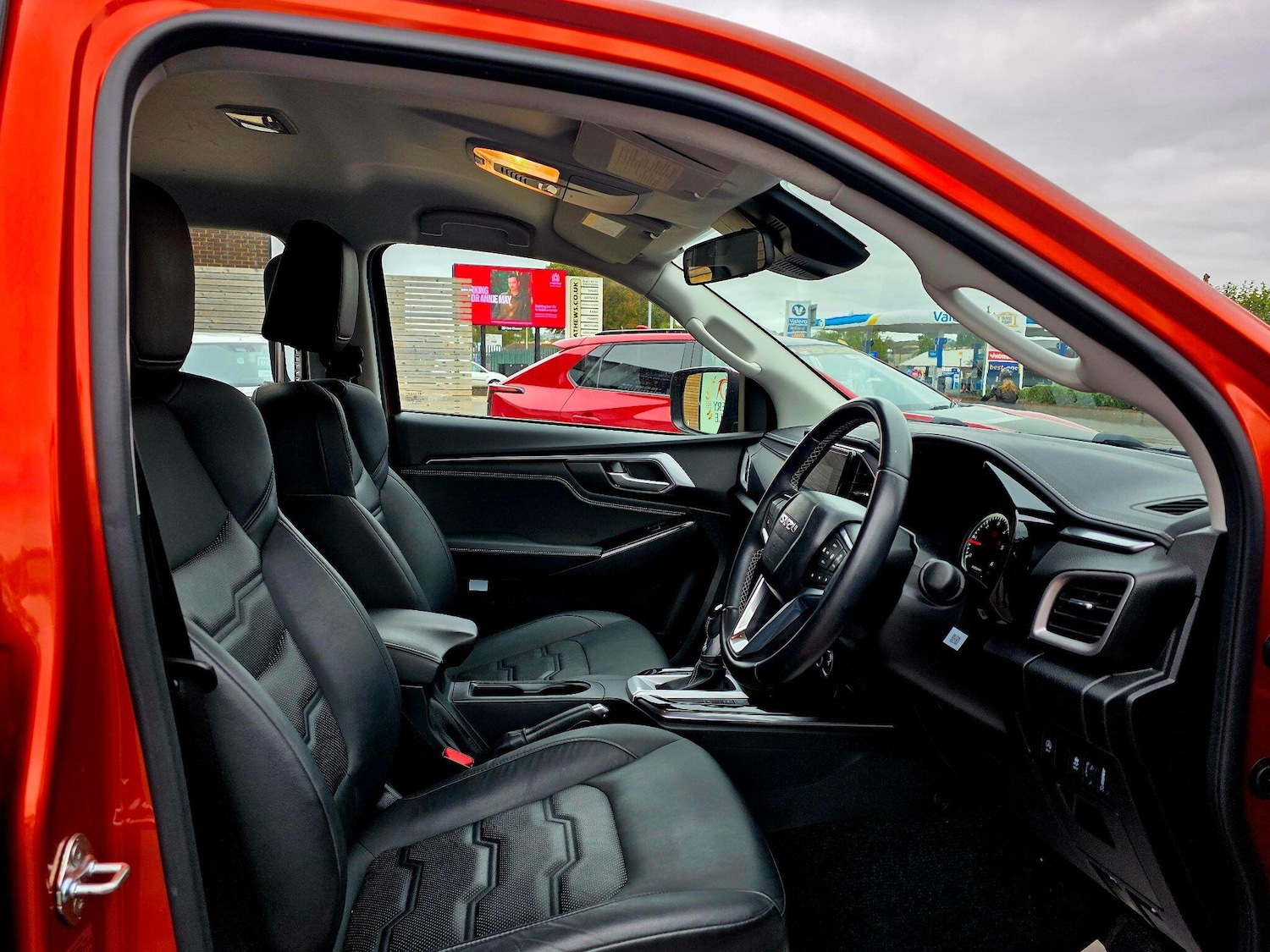 Used Isuzu D-Max 2023 for sale - 76824493: Photo 11