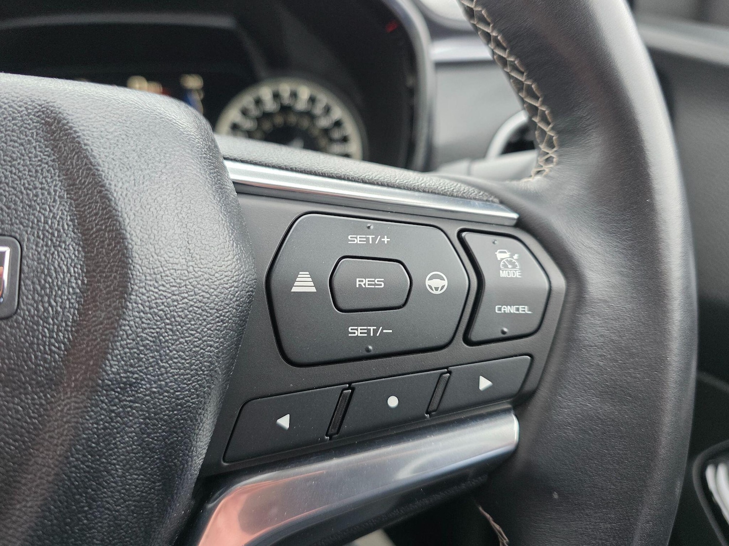 Used Isuzu D-Max 2023 for sale - 76824493: Photo 13