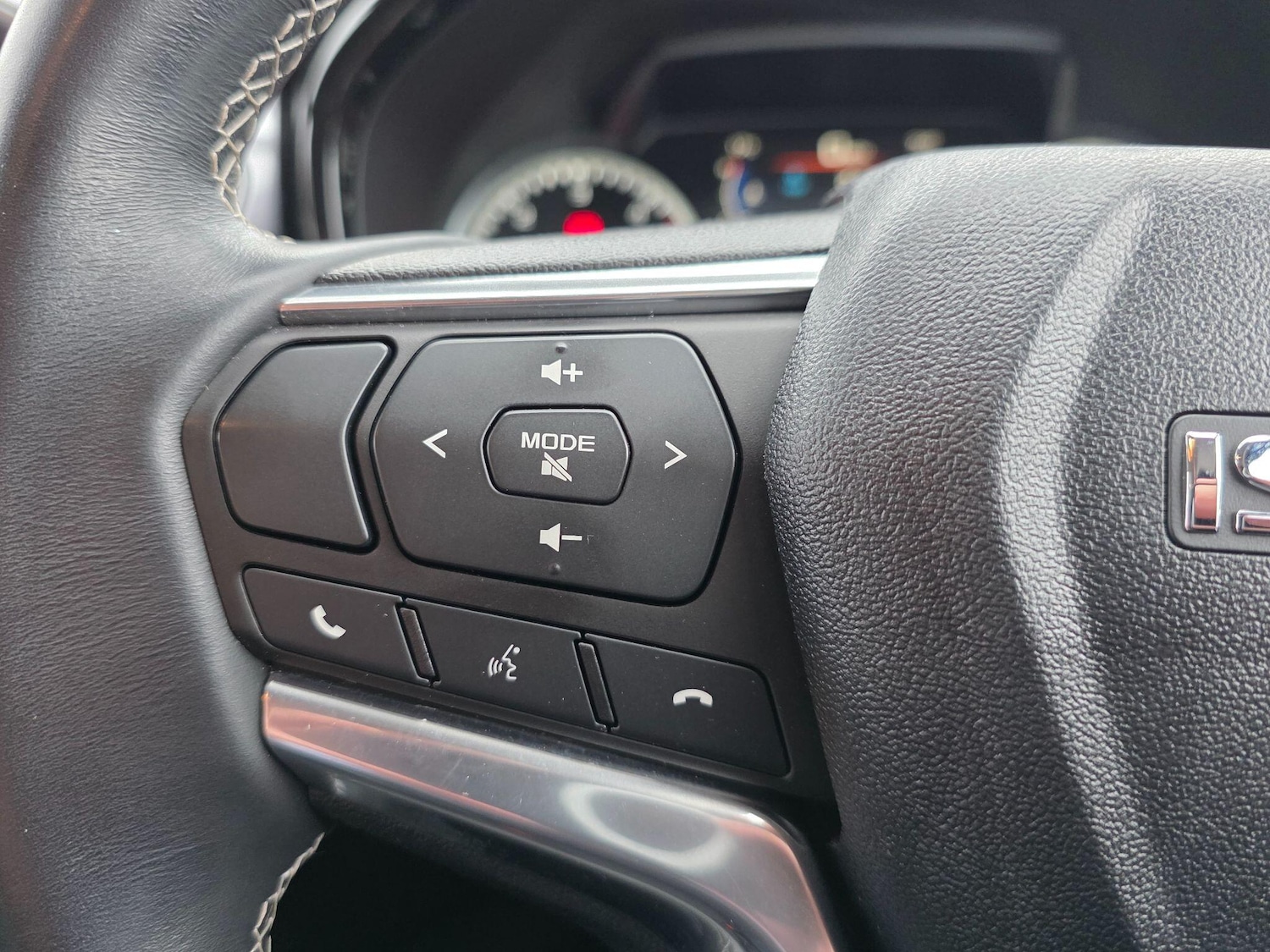 Used Isuzu D-Max 2023 for sale - 76824493: Photo 14