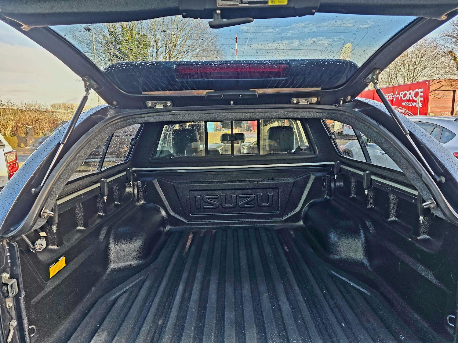 Used Isuzu D-Max 2023 for sale - 77156132: Photo 12