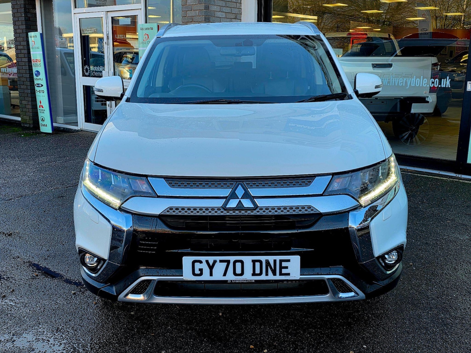 Used Mitsubishi Outlander for sale - 77537622: Photo 2