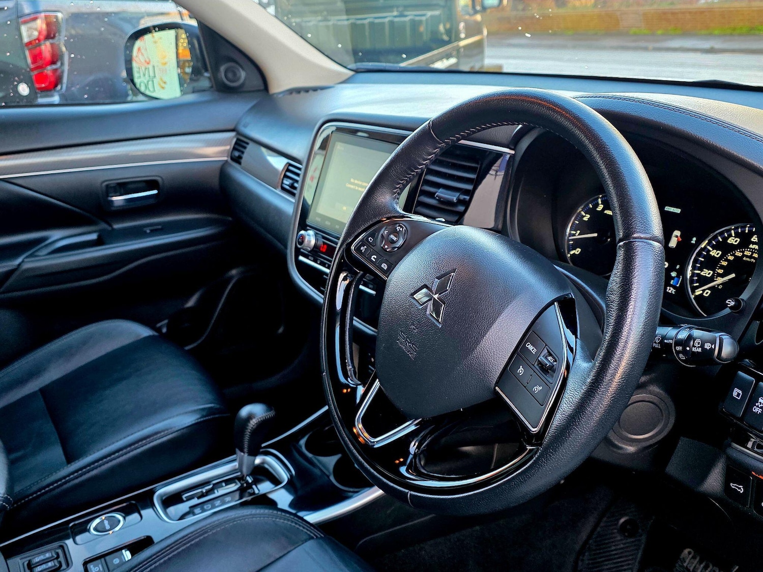 Used Mitsubishi Outlander for sale - 77537622: Photo 8