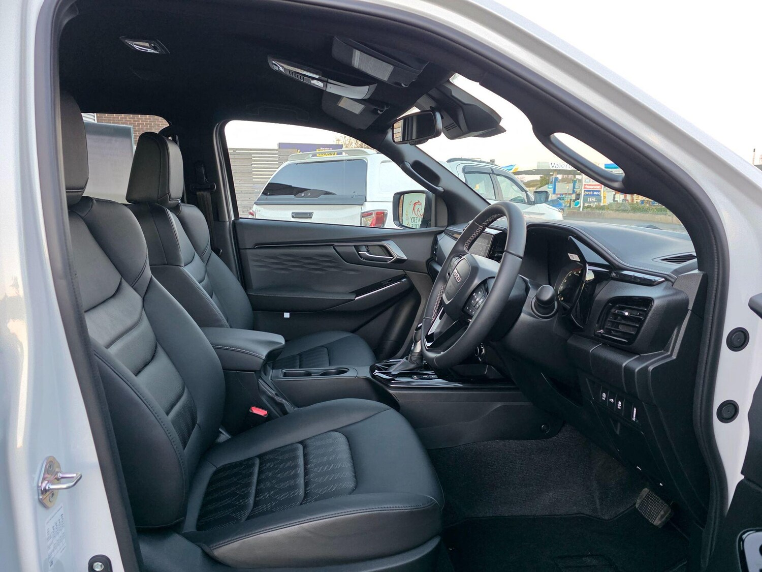 Used Isuzu D-Max 2025 for sale - 77753237: Photo 9