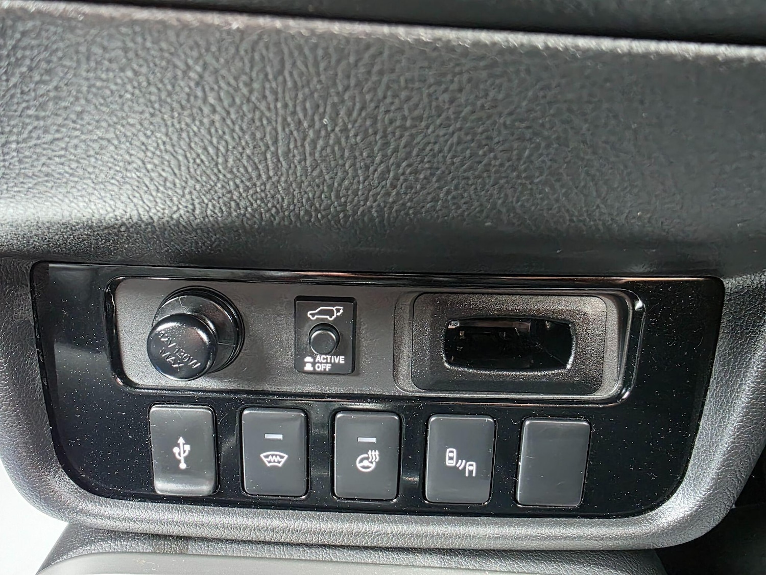 Used Mitsubishi Outlander 2019 for sale - 76823414: Photo 18