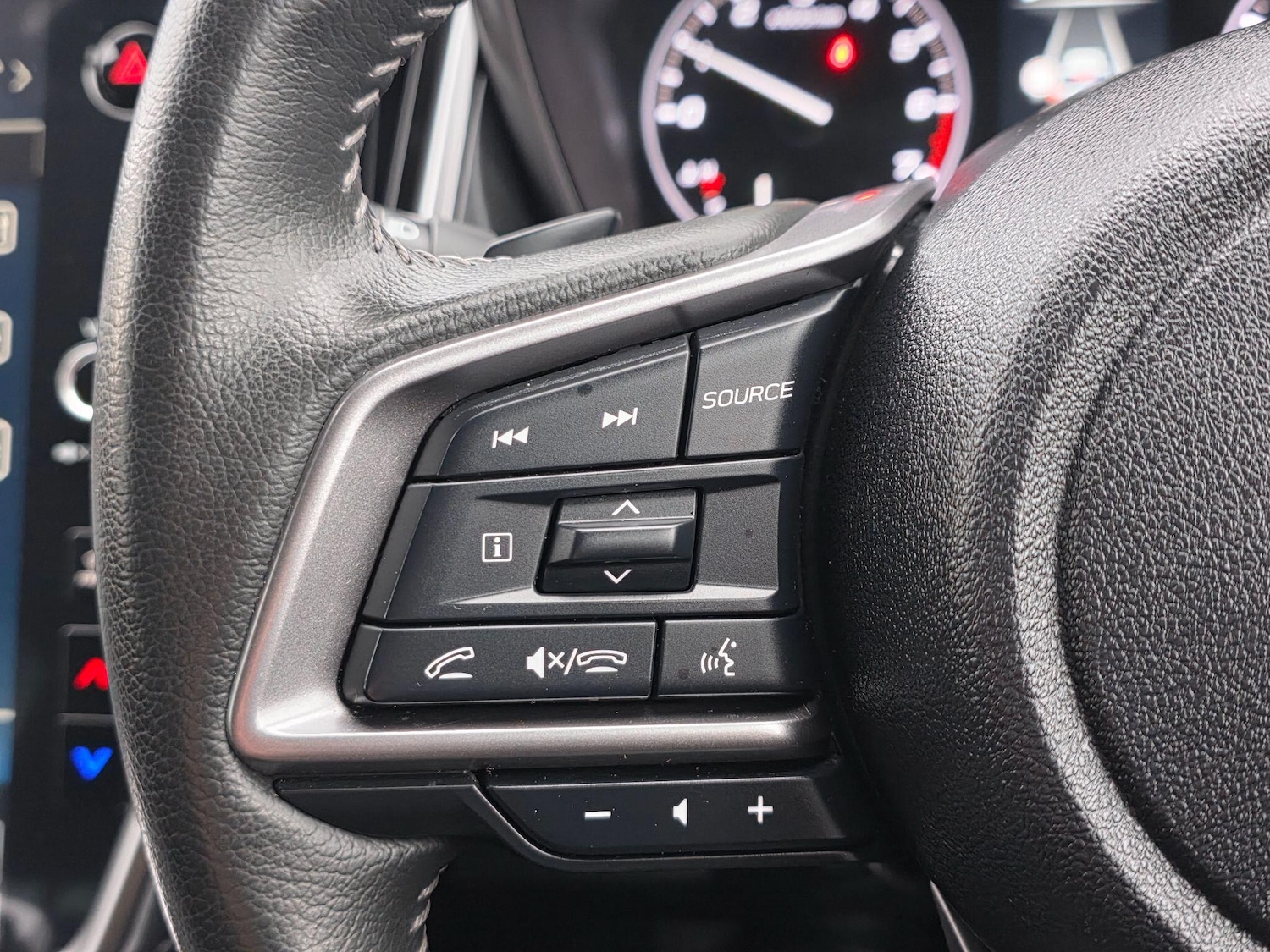 Used Subaru Outback 2023 for sale - 76976348: Photo 12