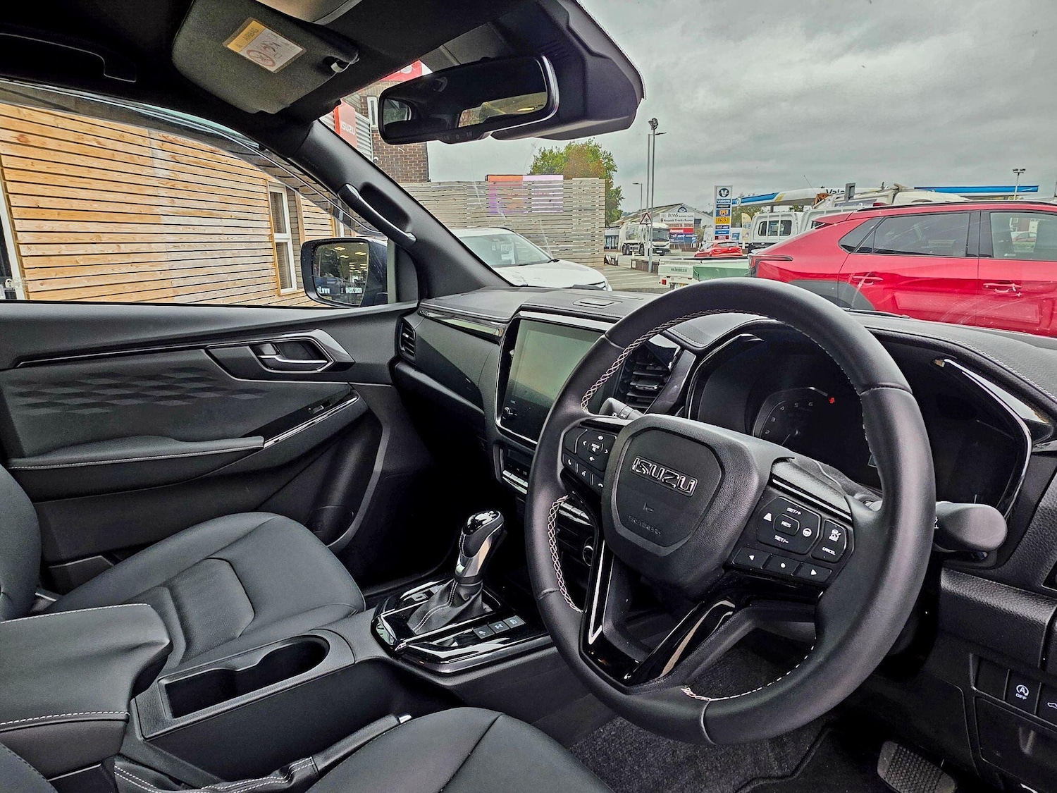 Used Isuzu D-Max 2025 for sale - 76735255: Photo 12