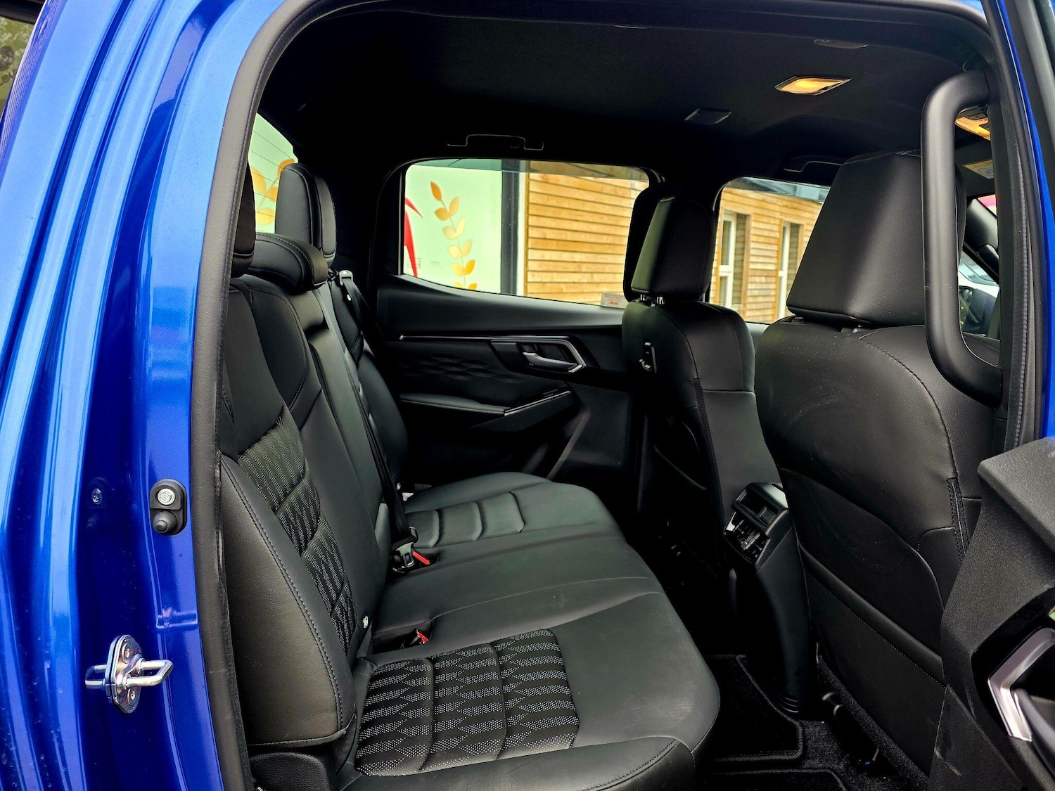 Used Isuzu D-Max 2025 for sale - 76735255: Photo 19