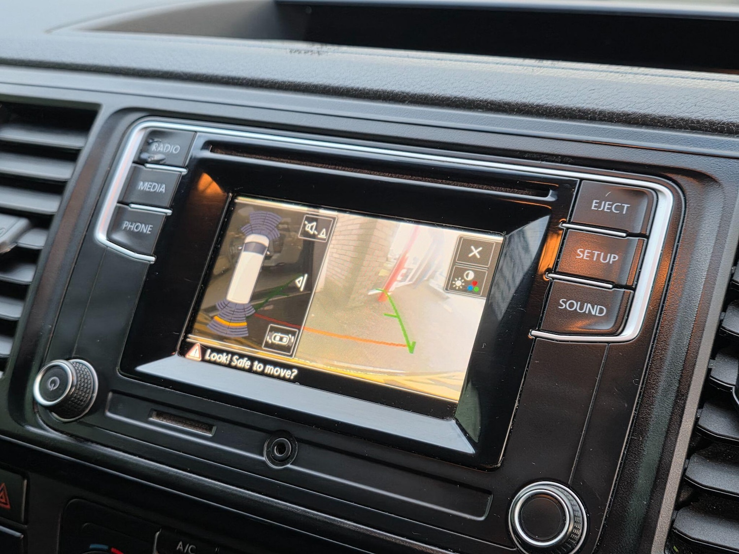 Used Volkswagen Transporter Shuttle 2018 for sale - 77737803: Photo 12