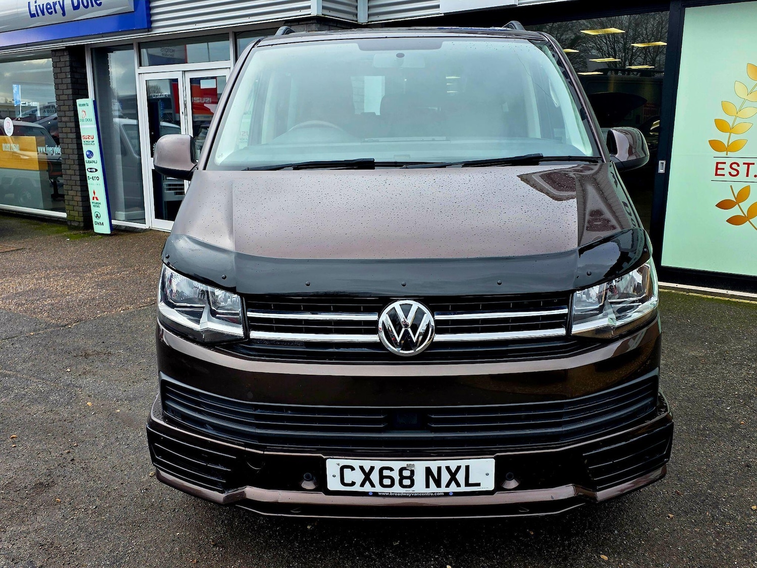 Used Volkswagen Transporter Shuttle 2018 for sale - 77737803: Photo 2
