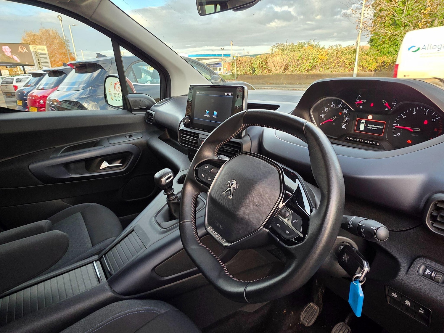 Used Peugeot Rifter 2019 for sale - 76823868: Photo 15