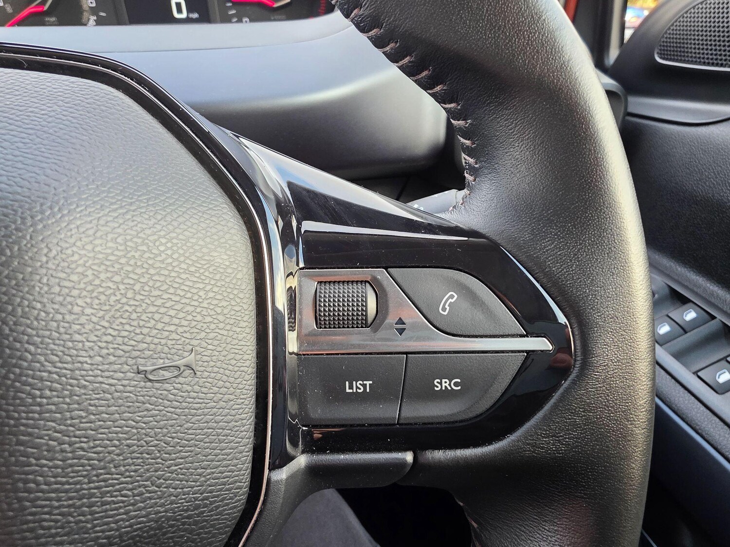 Used Peugeot Rifter 2019 for sale - 76823868: Photo 19