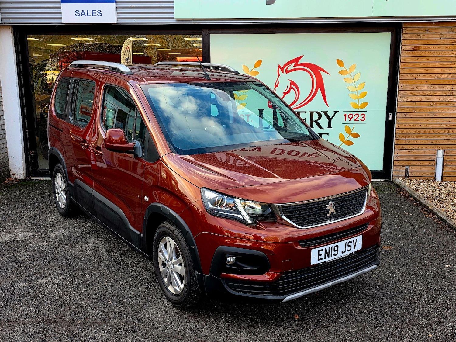 Used Peugeot Rifter 2019 for sale - 76823868: Photo 2