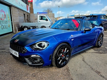 Used Abarth 124 Spider 2017 for sale - 77925493: Photo