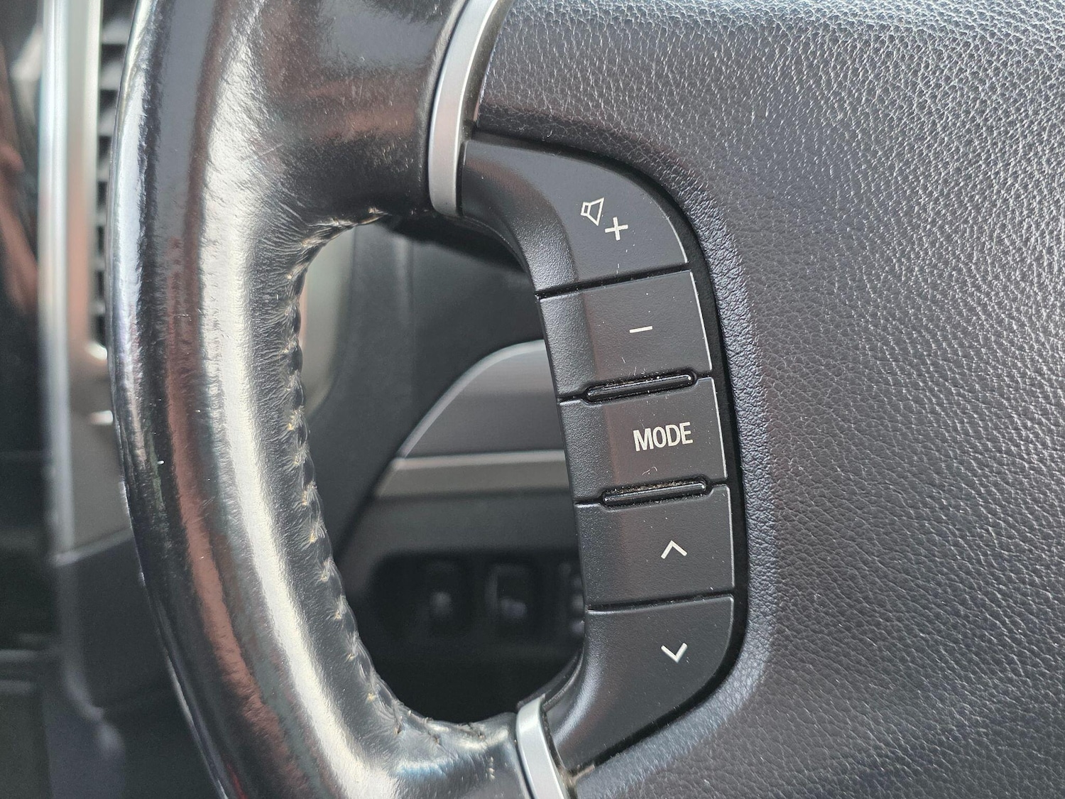 Used Mitsubishi Shogun 2015 for sale - 78101164: Photo 12