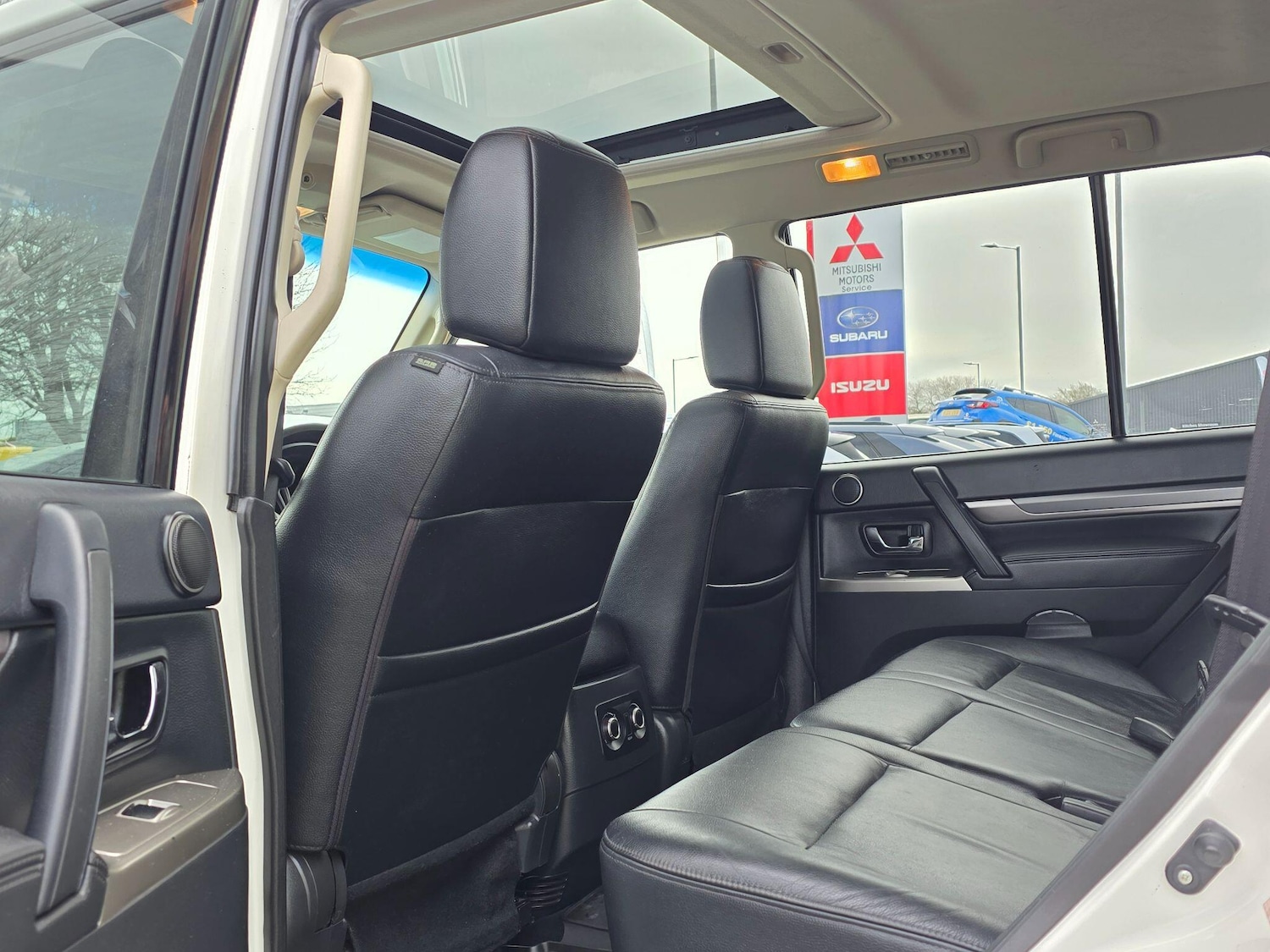 Used Mitsubishi Shogun 2015 for sale - 78101164: Photo 9