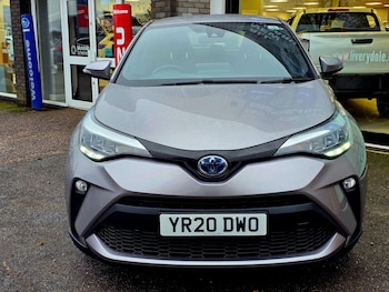 Used Toyota C-HR 2020 for sale - 78249900: Photo