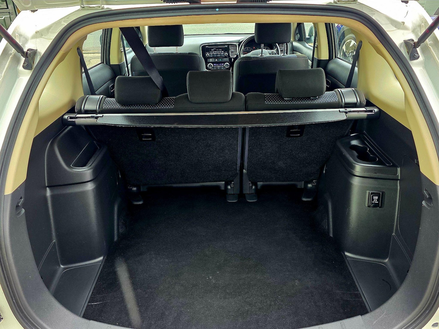 Used Mitsubishi Outlander 2018 for sale - 77538513: Photo 18