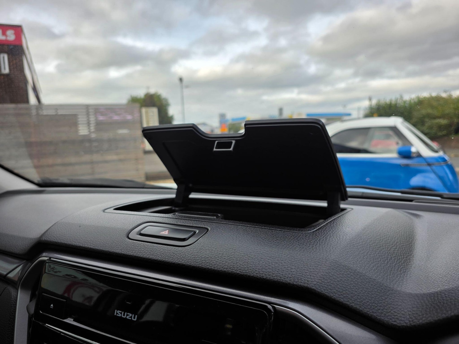 Used Isuzu D-Max 2022 for sale - 76824267: Photo 25