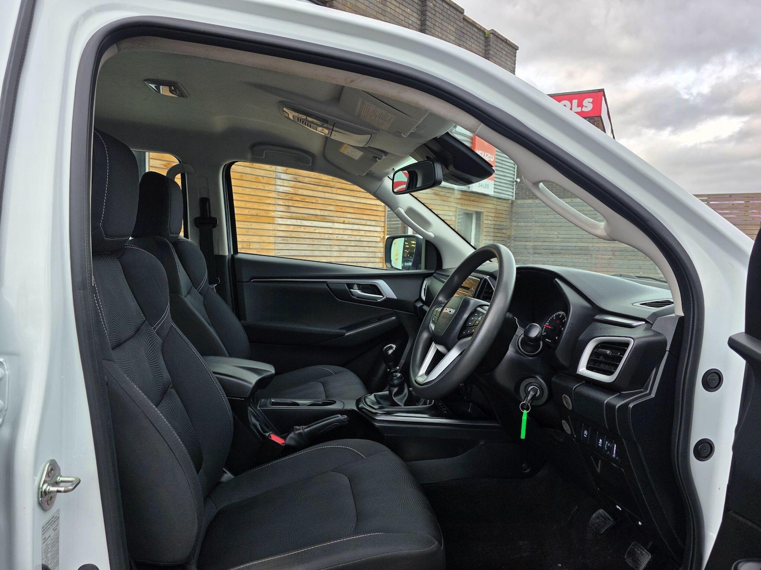 Used Isuzu D-Max 2022 for sale - 76824267: Photo 9