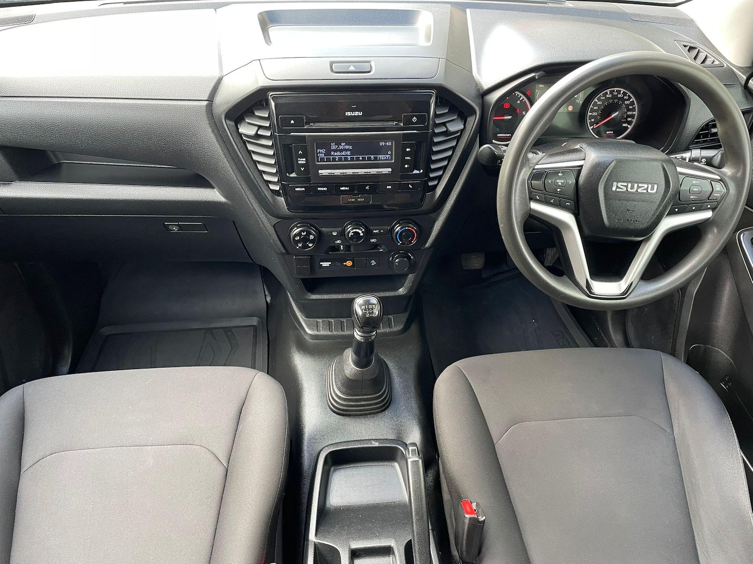 Used Isuzu D-Max 2021 for sale - 76823912: Photo 9