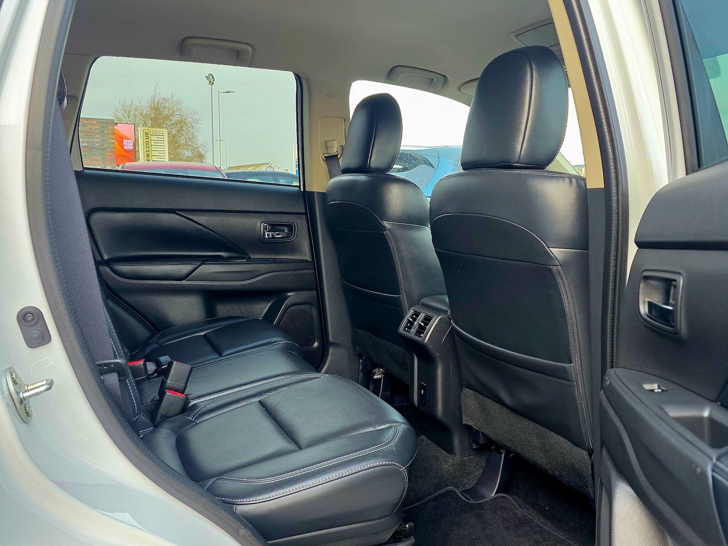 Used Mitsubishi Outlander 2020 for sale - 77958425: Photo 10