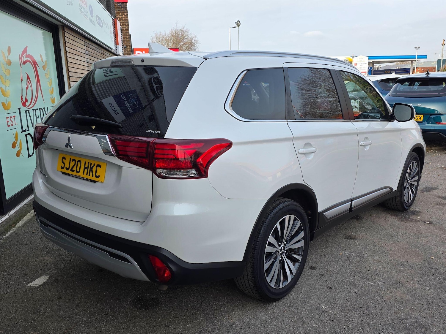 Used Mitsubishi Outlander 2020 for sale - 77958425: Photo 3