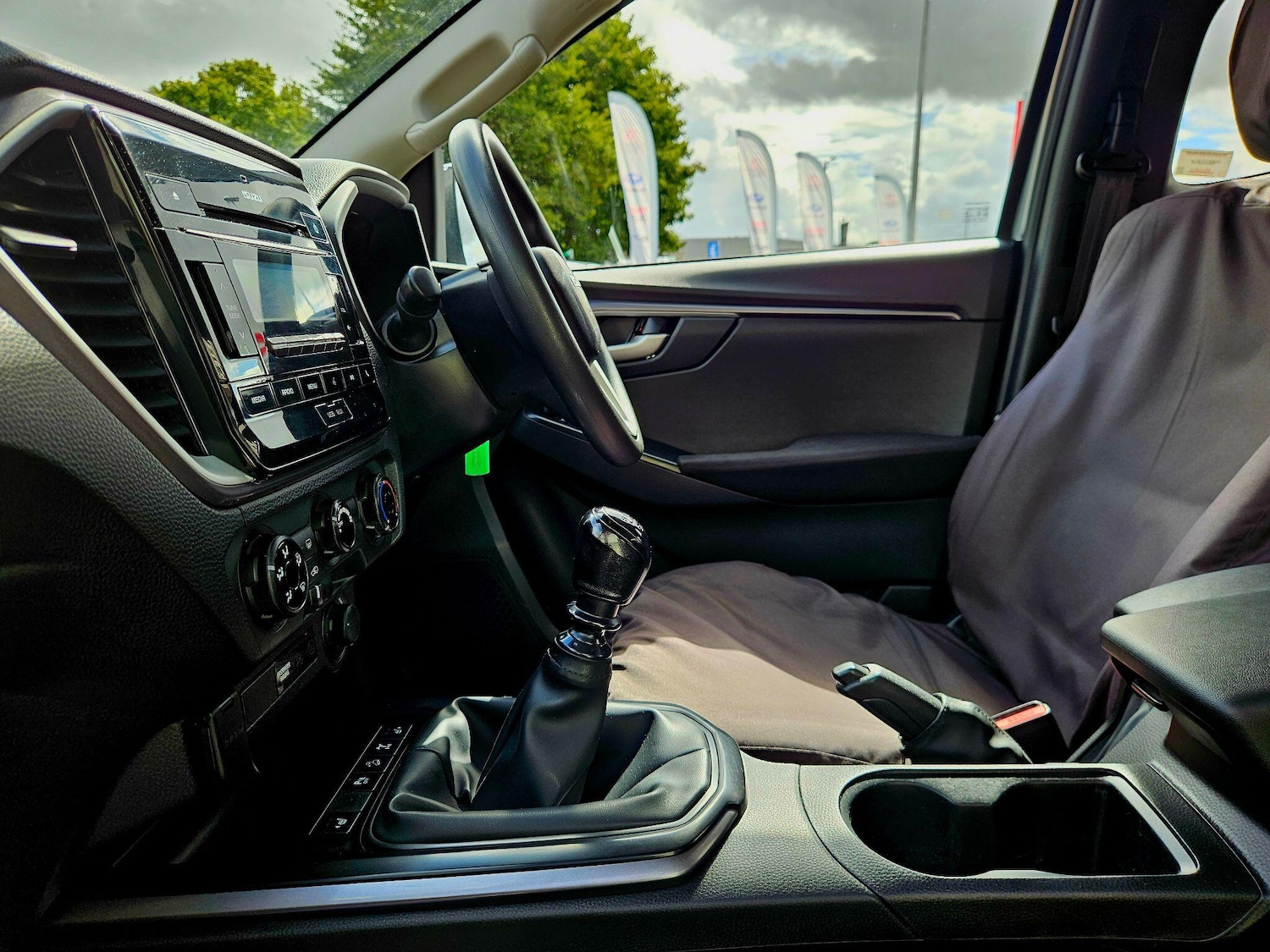 Used Isuzu D-Max 2023 for sale - 76744803: Photo 17