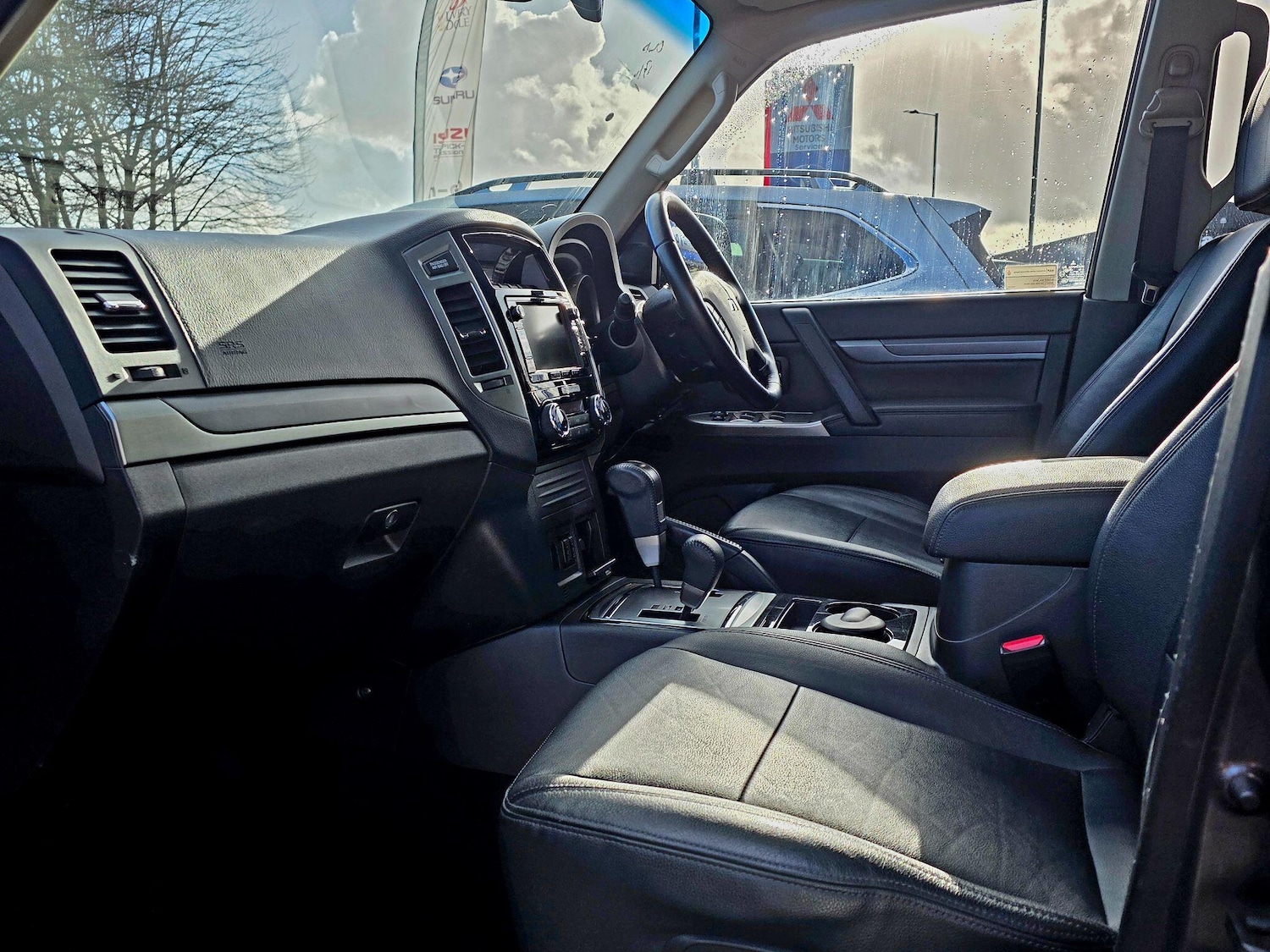 Used Mitsubishi Shogun 2017 for sale - 77230648: Photo 24