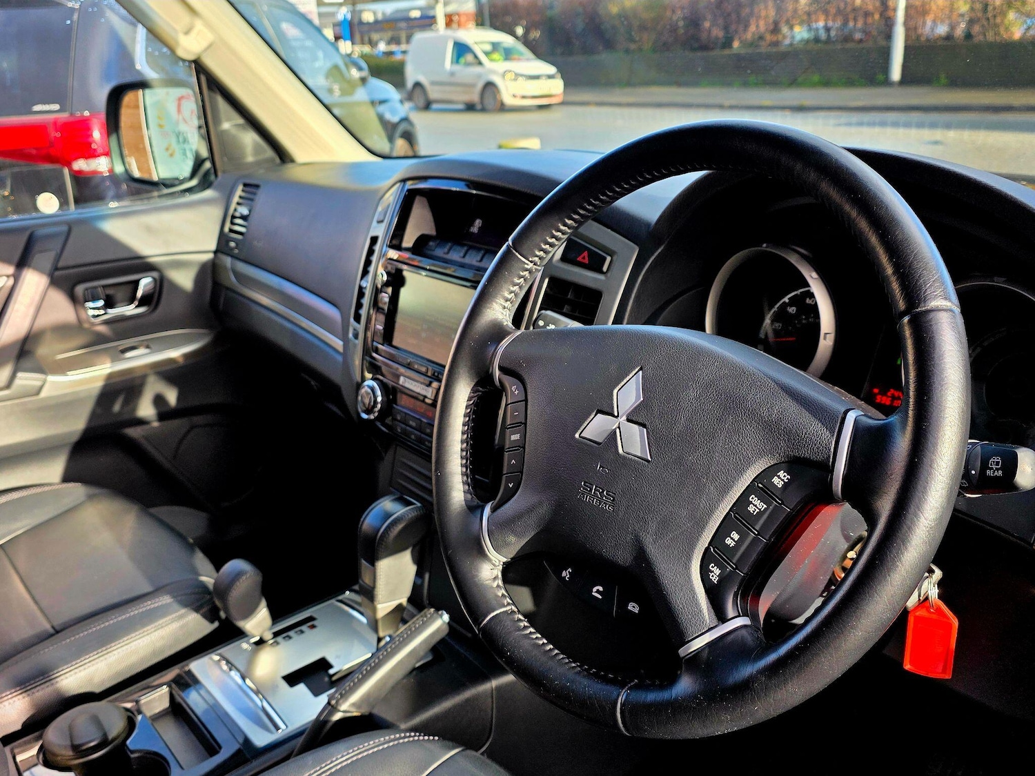 Used Mitsubishi Shogun 2017 for sale - 77230648: Photo 7