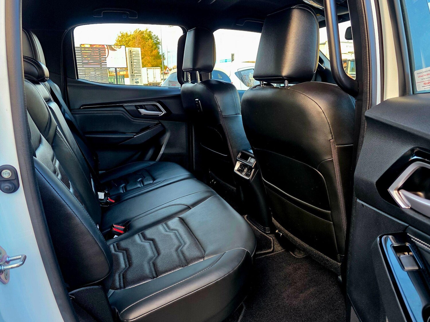 Used Isuzu D-Max 2024 for sale - 77412146: Photo 21