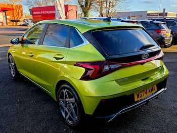 Used Hyundai i20 2024 for sale - 77120059: Photo