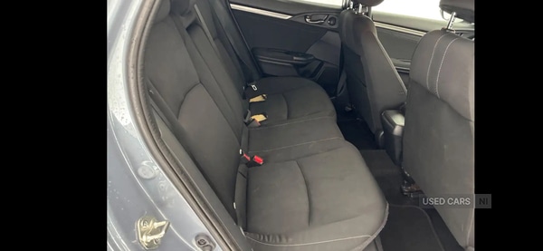 Used Honda Civic 2018 for sale - 76621059: Photo 4