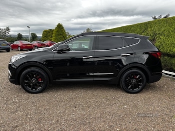 Used Hyundai Santa Fe 2016 for sale - 79475742: Photo