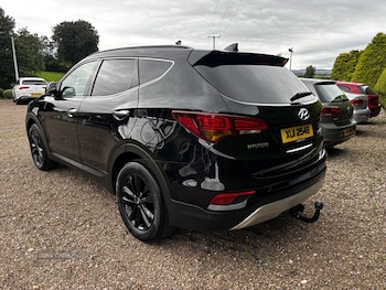 Used Hyundai Santa Fe 2016 for sale - 79475742: Photo