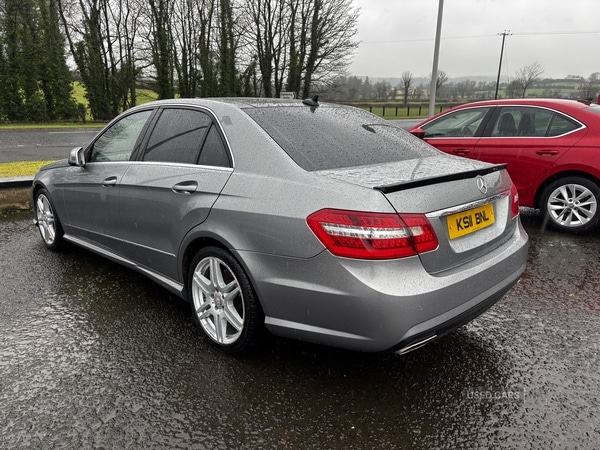 Used Mercedes-Benz E Class 2011 for sale - 77292361: Photo 2