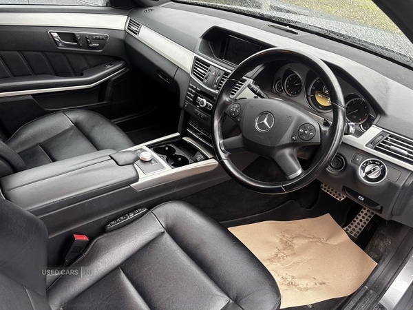 Used Mercedes-Benz E Class 2011 for sale - 77292361: Photo 4