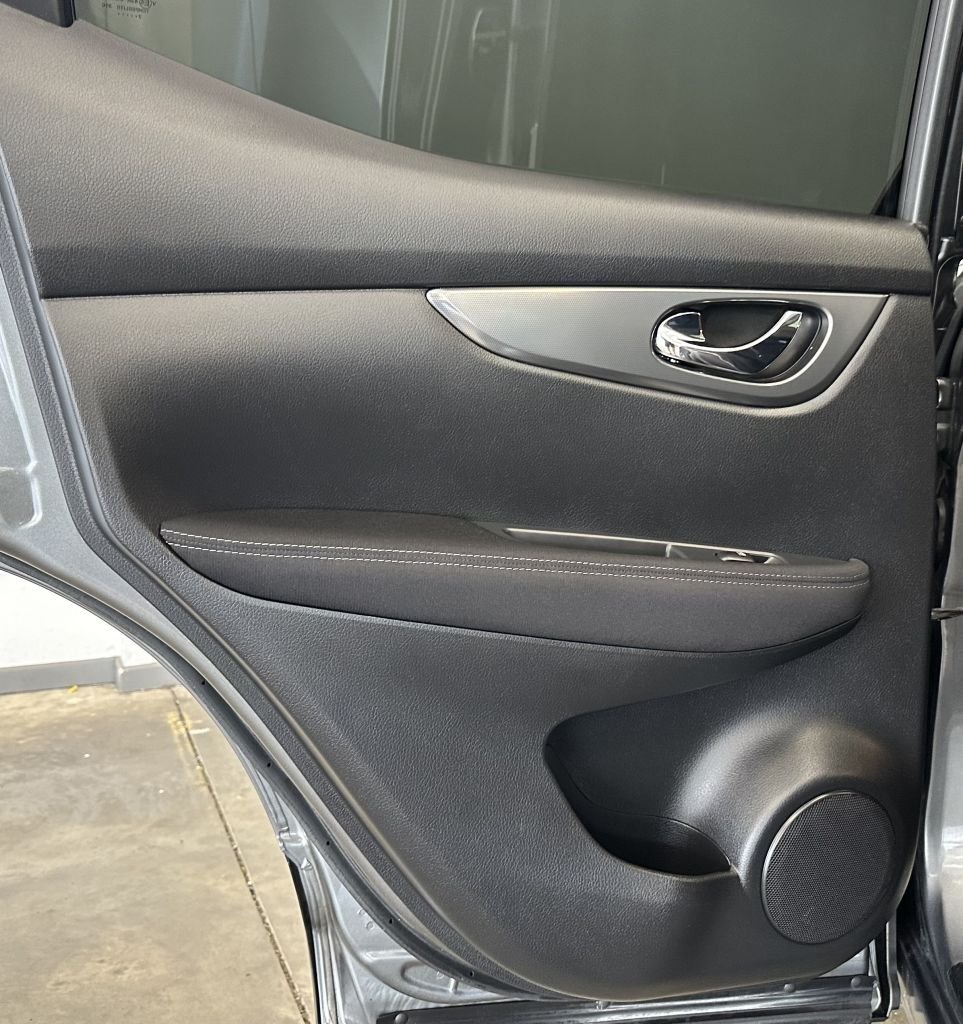 Used Nissan Qashqai 2017 for sale - 76672250: Photo 17