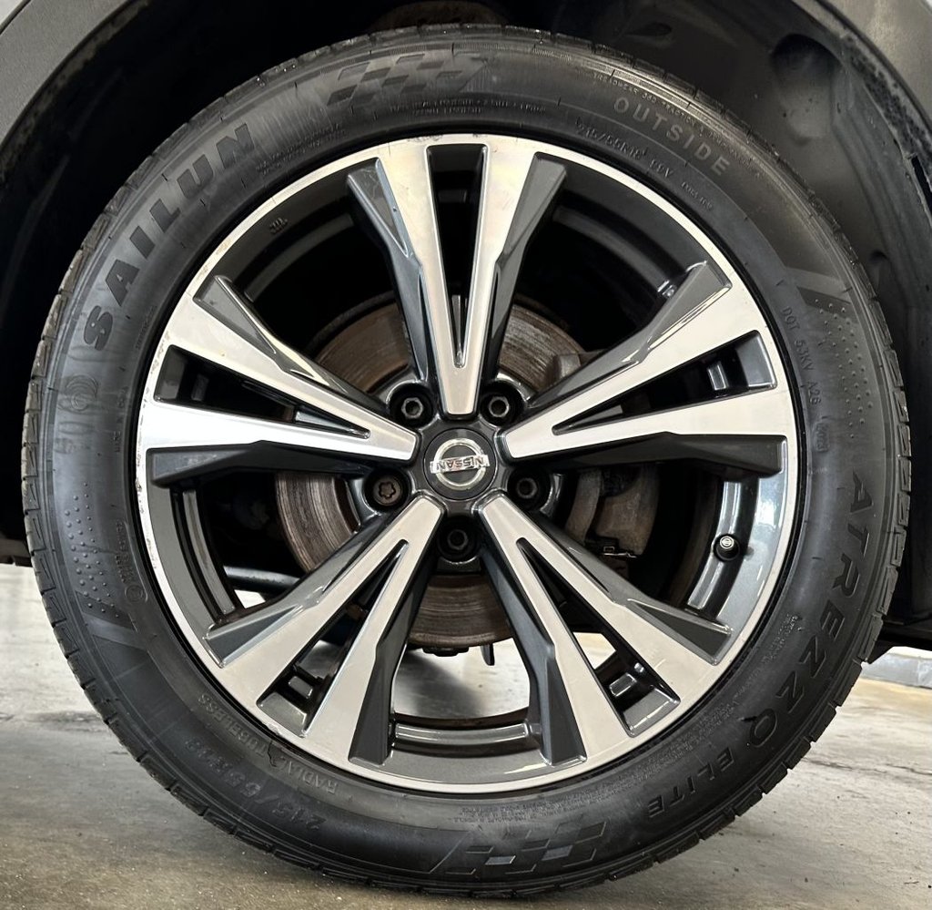 Used Nissan Qashqai 2017 for sale - 76672250: Photo 42